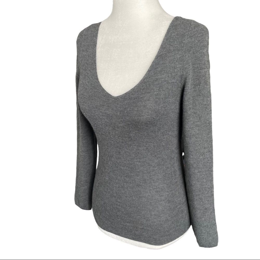 Manrico Italian Cashmere Grey Long Sleeve V-Neck Sweater